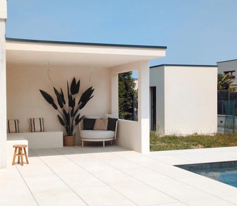 Tropische vibes in je eigen tuin met onze Kunstplant Heliconia 210 cm.