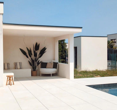 Tropische vibes in je eigen tuin met onze Kunstplant Heliconia 210 cm.