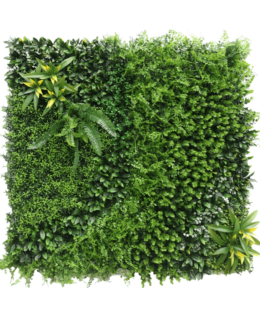 De Kunsthaag Crush 100x100 cm UV is een weelderig groene verticale tuin met dichte, bladerrijke planten en varens in verschillende texturen en groene tinten, gerangschikt in een vierkant patroon tegen een witte achtergrond.