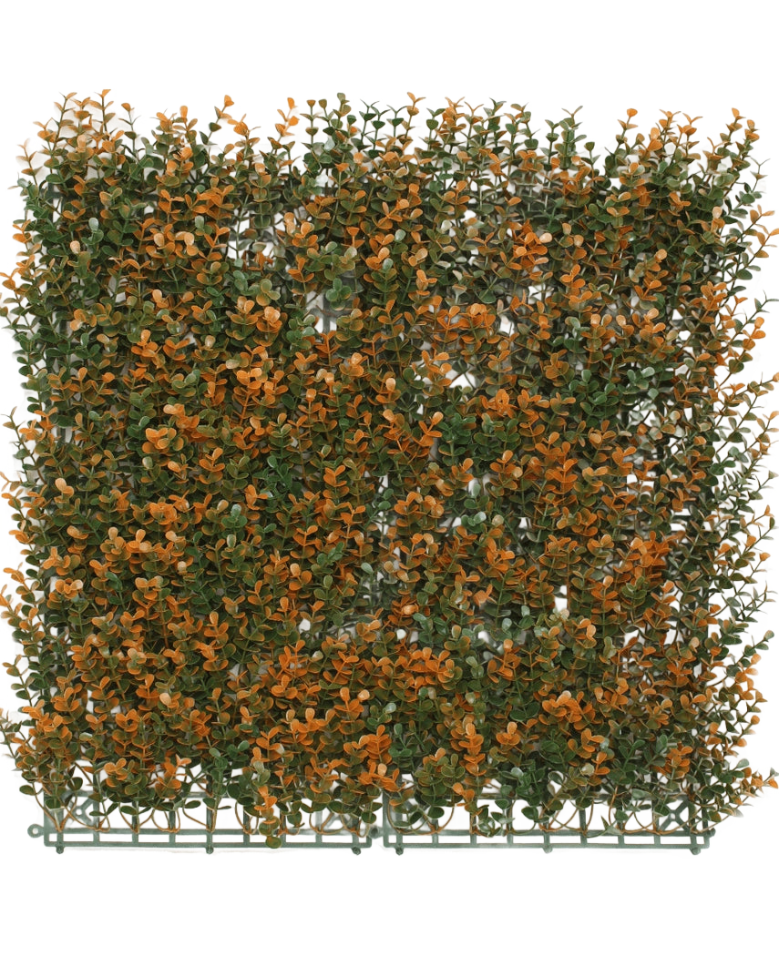 De Kunsthaag Buxus oranje 50x50 cm UV is een vierkant kunstpaneel met groen en oranje gebladerte op een kunststof rooster, ideaal als decoratieve haag of privacyscherm, hier afgebeeld tegen een effen witte achtergrond.