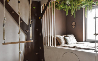 Een kinderkamer met onze Kunsthaag Lush Deco Deluxe