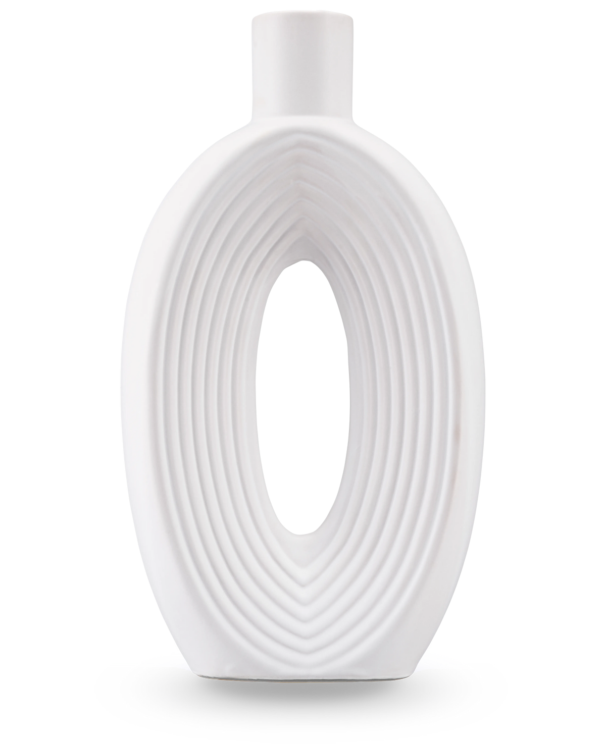 De Vaas Soft Bloom 27 cm off-white is een moderne keramiek vaas met een ovale vorm, concentrische ribbels, een hol midden, gladde afwerking en een kleine cilindrische hals - ideaal voor het tentoonstellen van zijden kunstbloemen.
