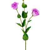 De Kunst Eustoma Real Touch Roze 72cm heeft een enkele groene steel met drie lichtpaarse kunstrozen in verschillende bloeistadia en verschillende groene bladeren, afgebeeld op een witte achtergrond.