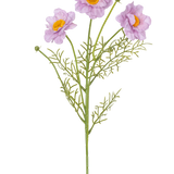 De Kunstrozenkraag Real Touch Paars 50cm heeft een enkele groene steel met drie lichtpaarse bloemen met gele hartjes en vederlichte blaadjes, tegen een witte achtergrond.