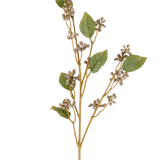 Een enkele stengel van de Kunstbloem Dewberry, 78 cm hoog, met verschillende groene bladeren en trossen kleine, ronde beige bessen aan dunne bruine takjes in grijze en paarse tinten, tegen een witte achtergrond.