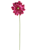 Een enkele Kunstbloeme Mini Gerbera van 47 cm in donkerroze met gelaagde bloemblaadjes en een groen hart op een lange, slanke groene steel, geïsoleerd tegen een witte achtergrond.