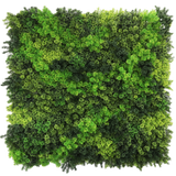 De Kunsthaag Fairyland Moss 100x100 cm UV is een vierkant paneel met dicht, levendig groen mos in verschillende tinten, dat een getextureerde, natuurlijke look biedt die perfect is tegen een witte achtergrond.