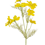 De Kunstbloem Cosmos 74 cm geel heeft heldergele bloemen en delicate, vederlichte groene bladeren op slanke stelen - perfect om een boeket te maken tegen een effen witte achtergrond.