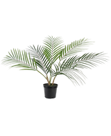 De Kunstpalm Chamaedorea 48 cm heeft lange, slanke groene bladeren die zich naar buiten spreiden en wordt geleverd in een eenvoudige zwarte plastic pot tegen een effen witte achtergrond.